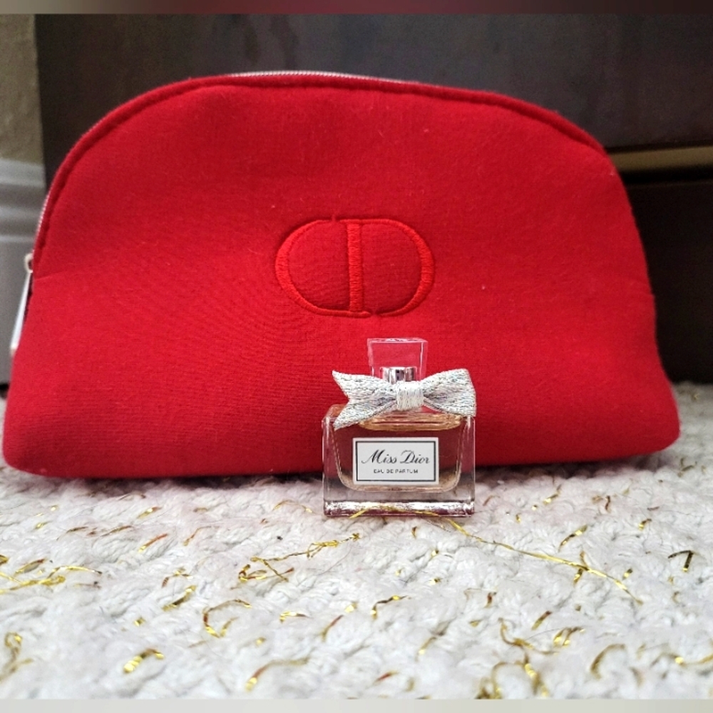 Dior Red Cosmetic Bag With Miss Dior Eau De Parfum - Picture 1 of 3